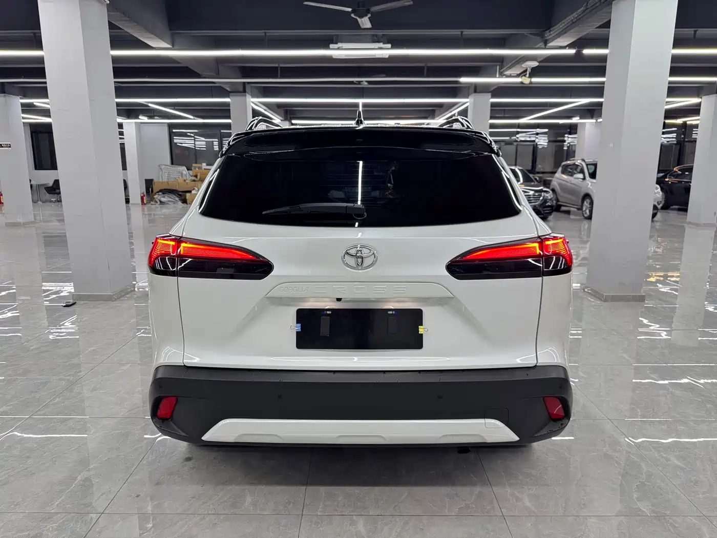 Toyota Corolla Cross 2022 2.0L Premium Edition фото 4