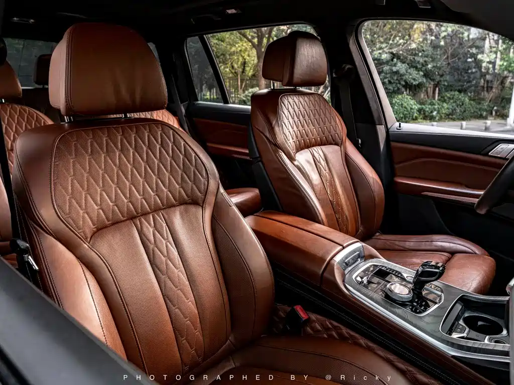 Фото 9 - BMW X7