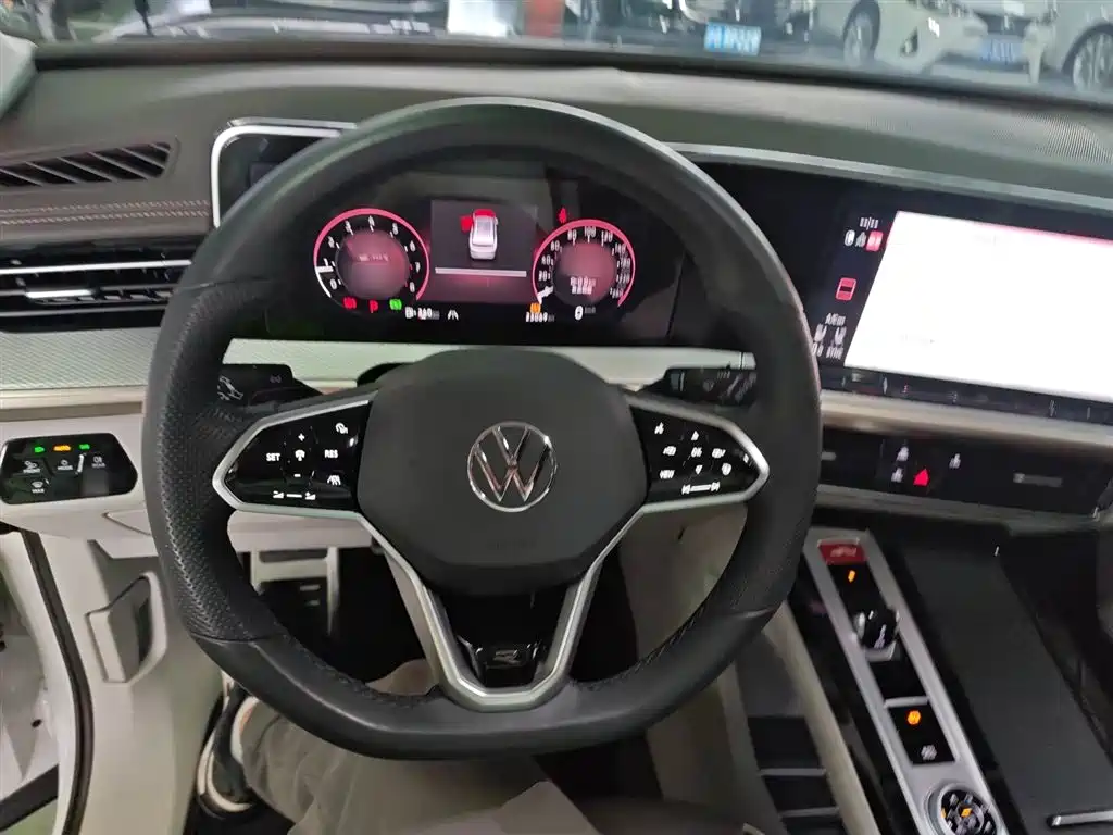 Volkswagen Talagon 2023 380TSI 4WD R-Line Launch Edition фото 8