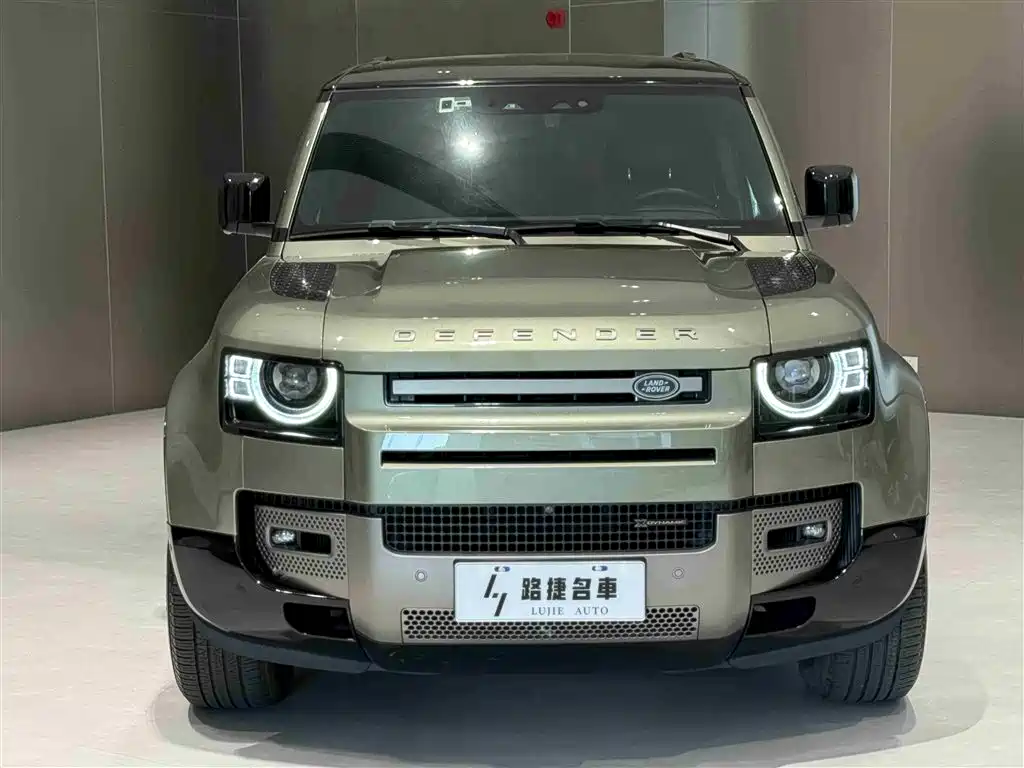 Land Rover Defender 2023 Facelift 110 3.0T P400 X-DYNAMIC HSE фото 4