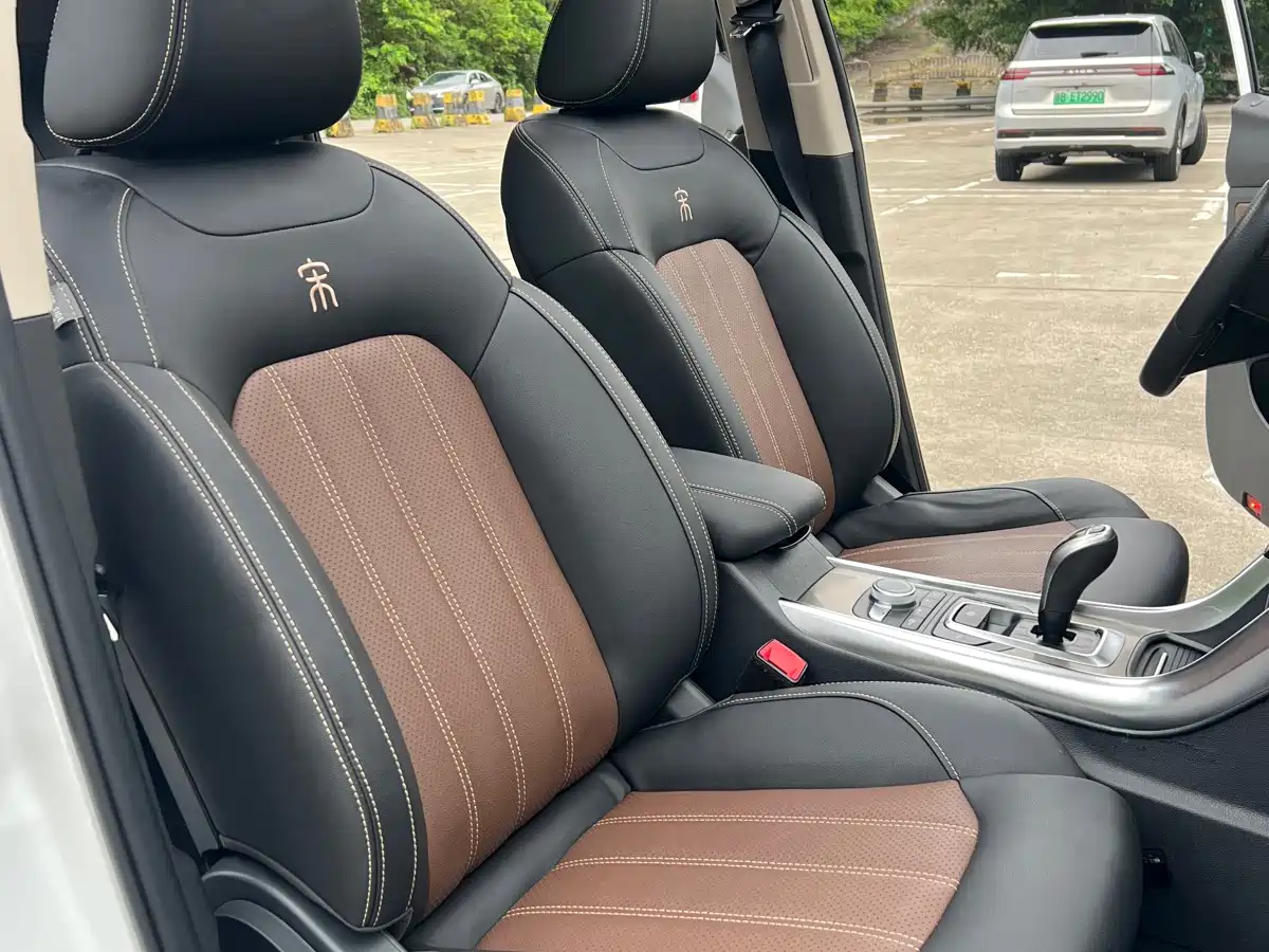 BYD Song New Energy 2017 Song DM 1.5TID Full-time 4WD Luxury фото 12