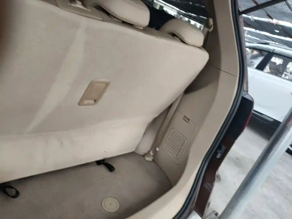 Baojun 730 2015 2014 1.5L Manual Comfort ESP Edition 7-Seater