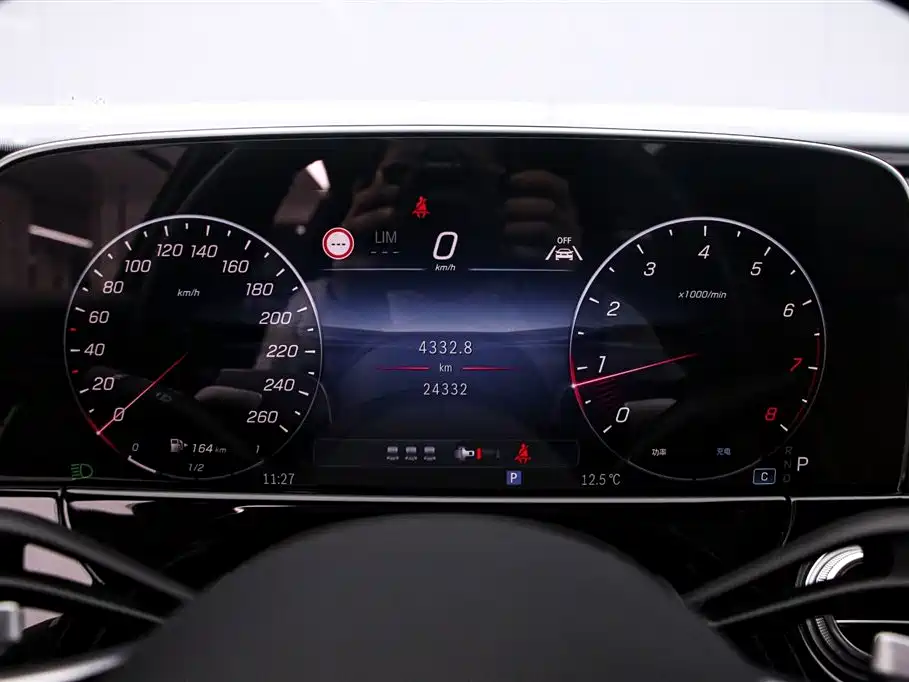 Mercedes-Benz E-Class 2024 Model E 300 L Luxury фото 6