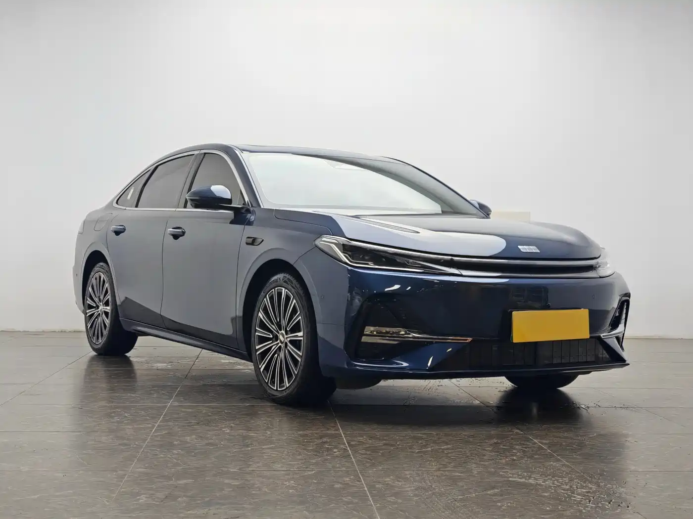 Geely Galaxy Galaxy A7 2025 EM-i фото 2