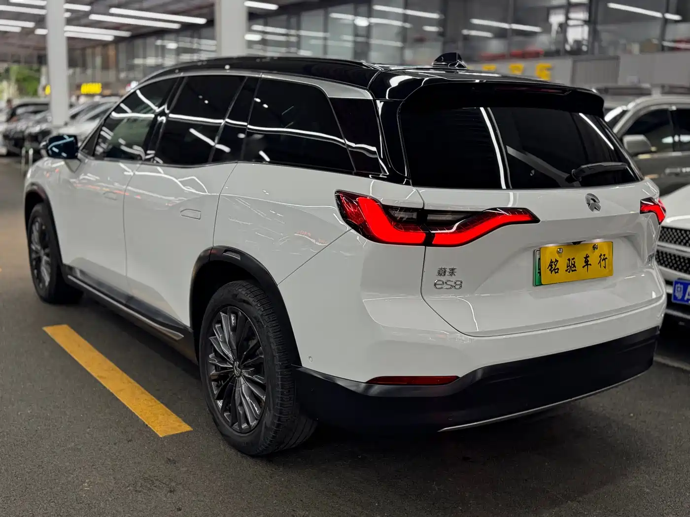 NIO ES8 2019 2018 355KM Base Model 7-Seater Version