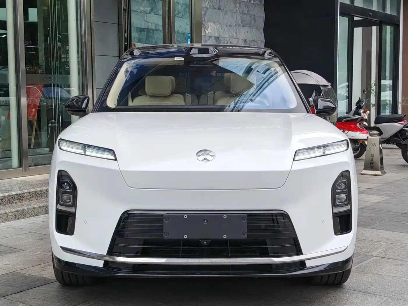Nio ES8, миниатюра 2