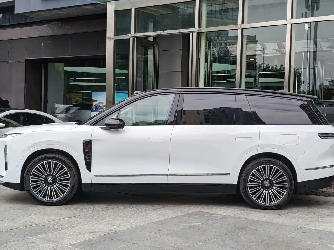 Nio ES8, миниатюра 4