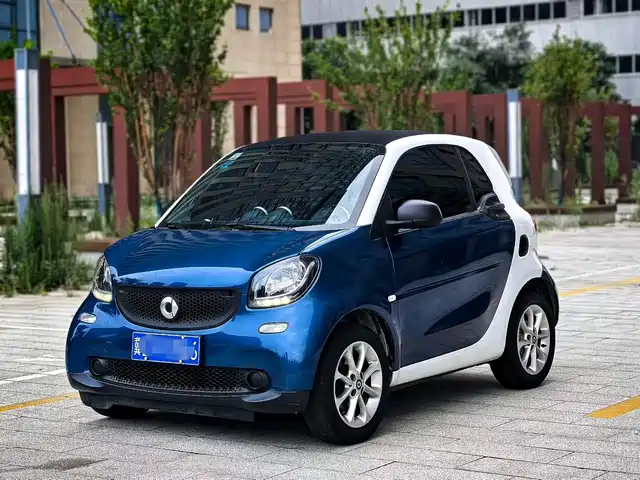  smart smart fortwo 2015 1.0L 52kW Hardtop Agile
