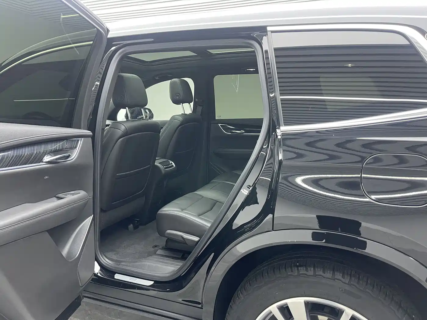 Cadillac XT6 2020 28T 7-seater AWD Luxury фото 14