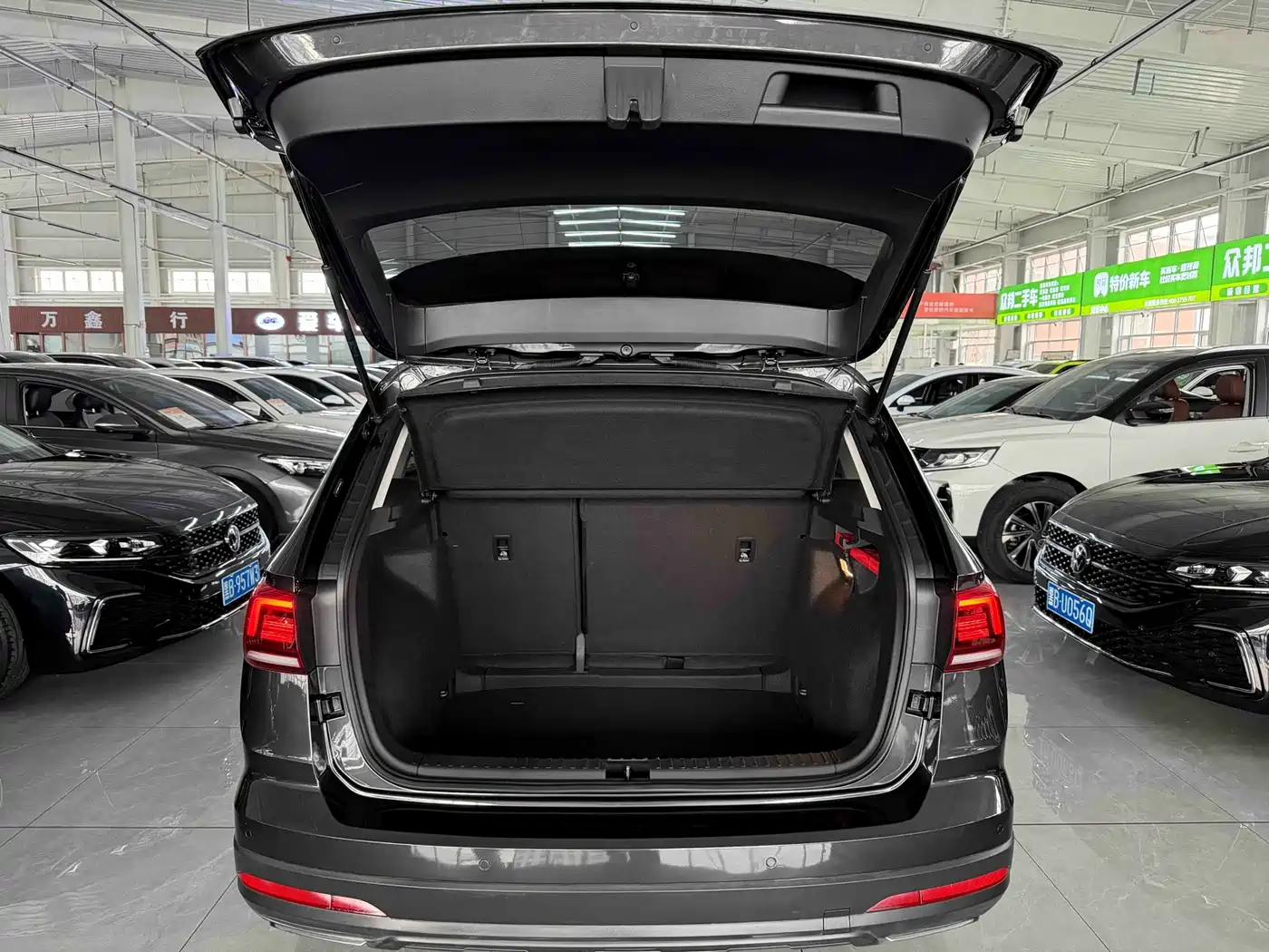 Volkswagen Tharu 2022 280TSI FWD Luxury Edition фото 19