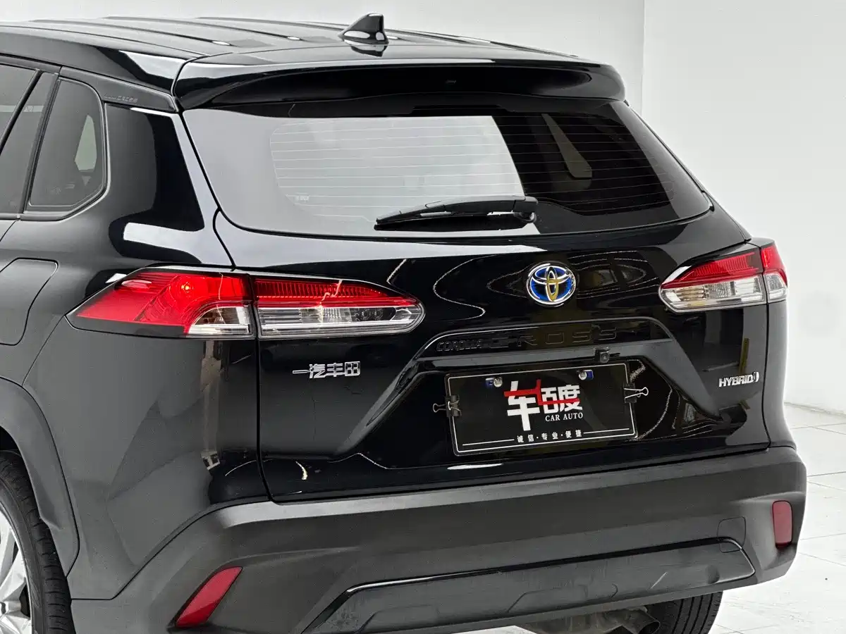 Toyota Corolla Cross 2023 Hybrid 2.0L Pioneer Edition фото 12