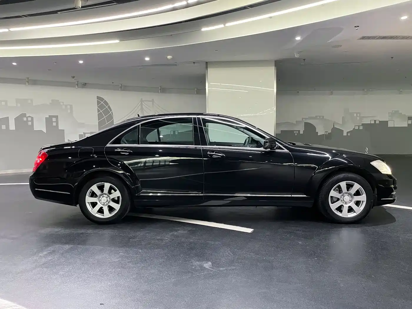 Mercedes-Benz S-Class 2010 S 300 L Business фото 7