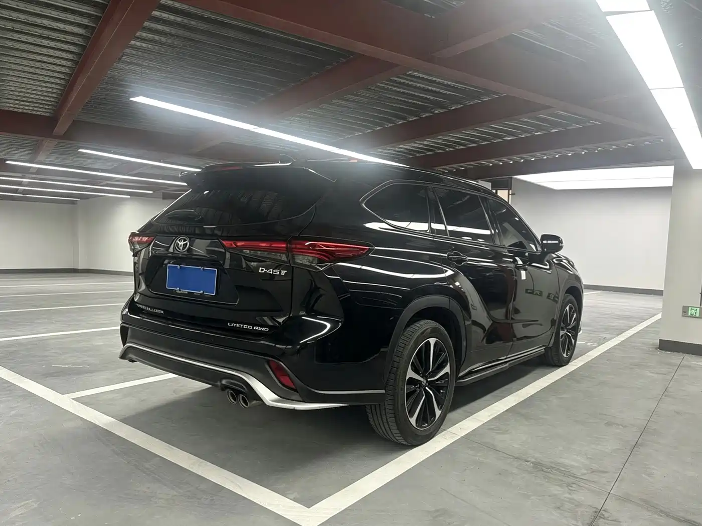 Toyota Crown Kluger 2023 2022 2.0T All-Wheel Drive Power Premium Edition