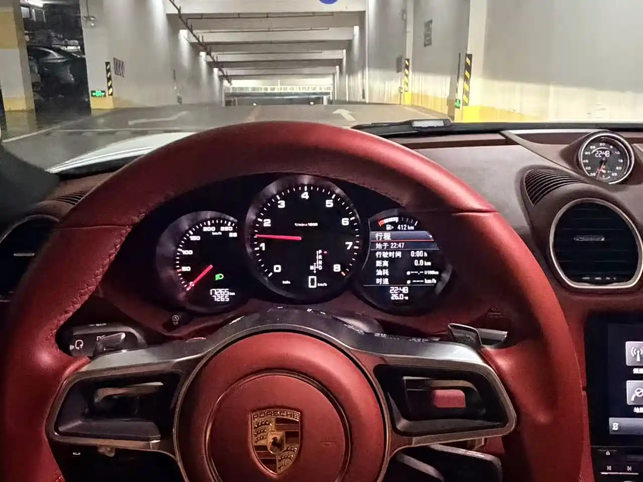 PORSCHE 718