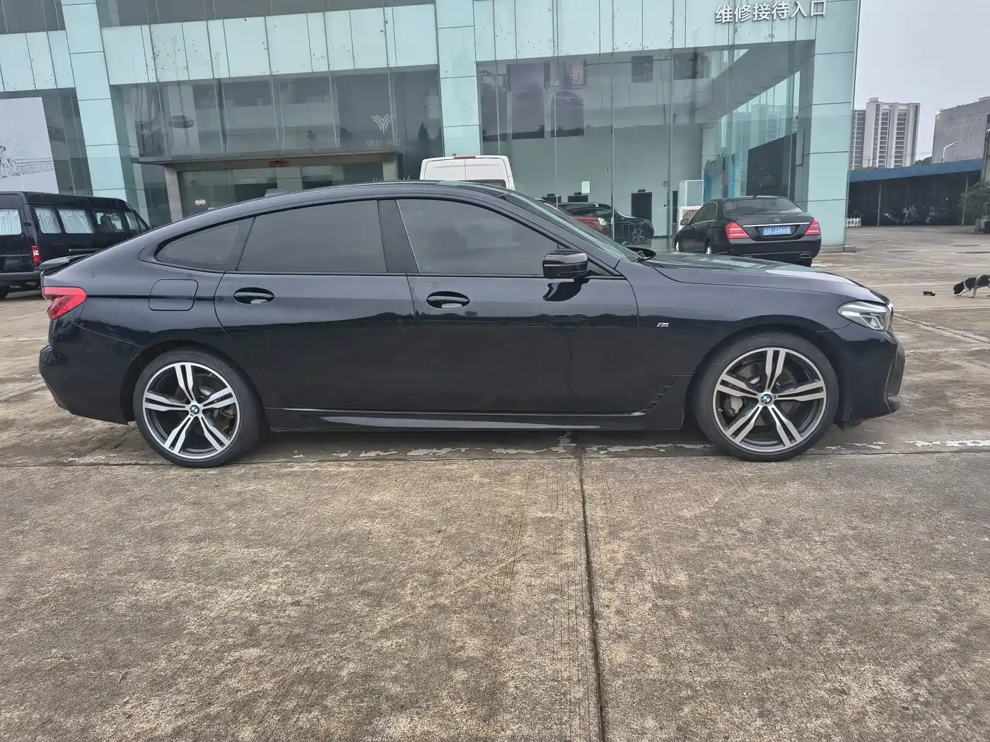 Photo 4 - BMW 6 Series GT