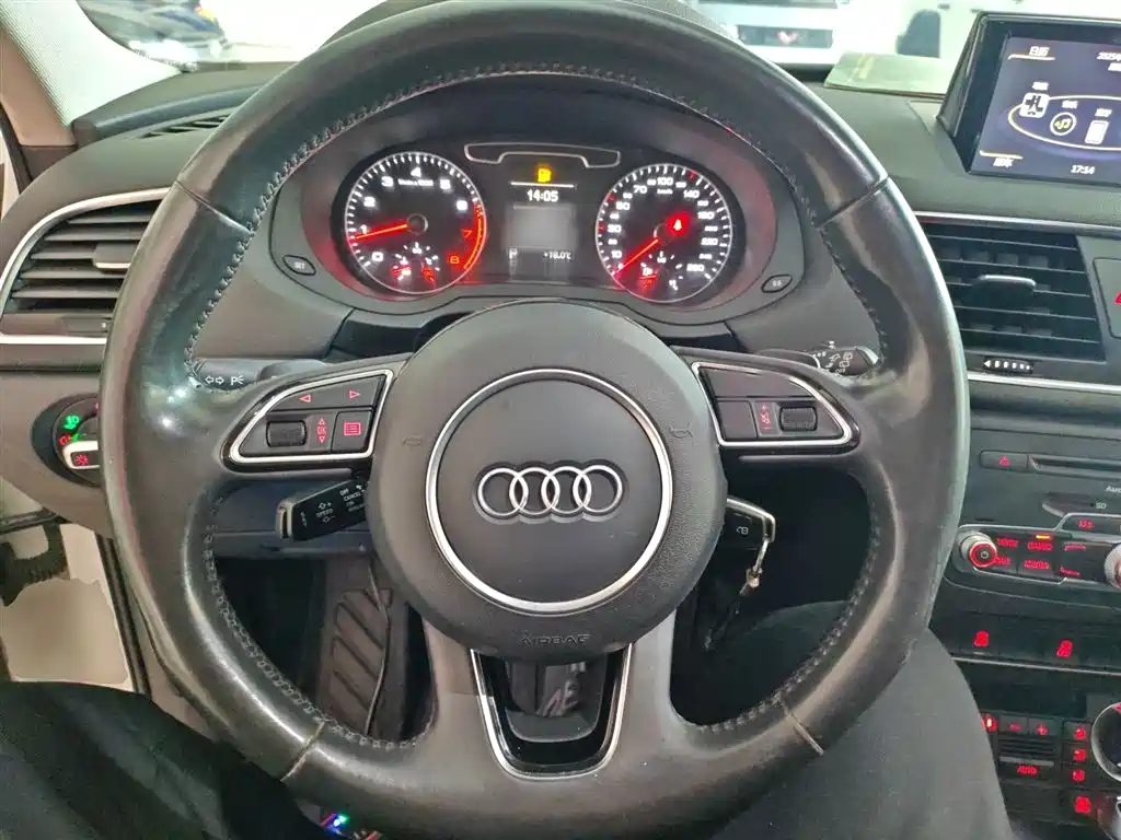 Audi Q3 2013 35 TFSI Comfort фото 11