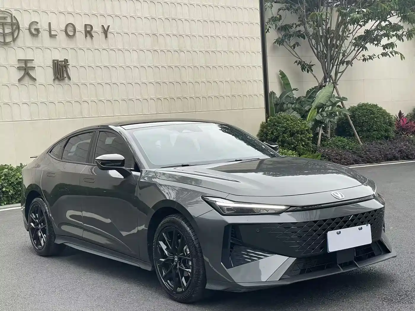 CHANGAN UNI-V