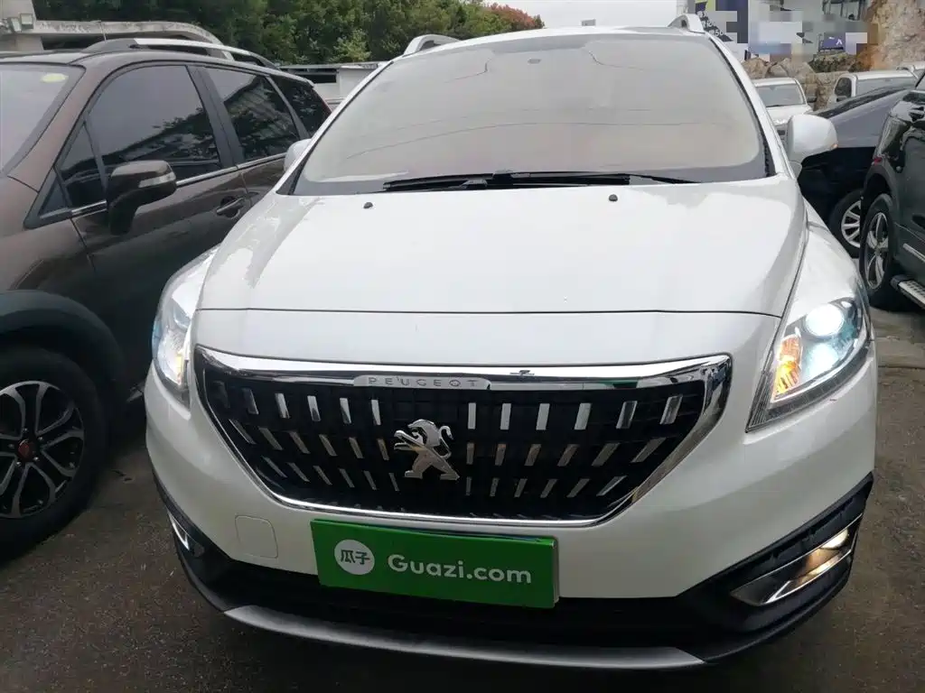 Peugeot 3008 2016 1.6THP Automatic Standard Edition фото 3