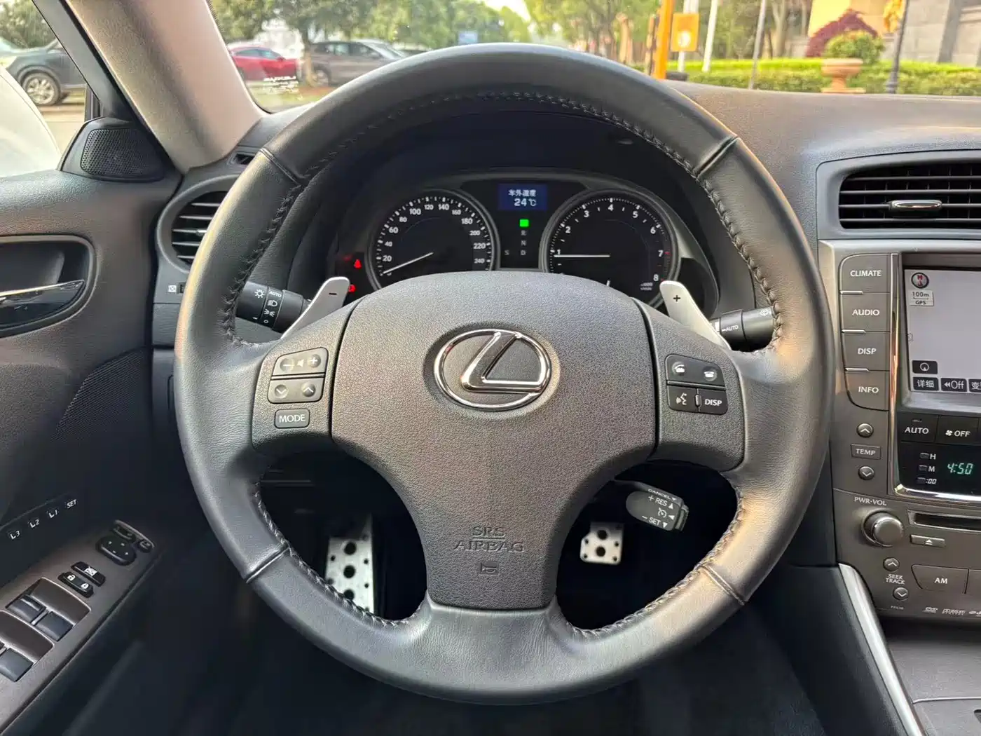 Lexus IS 2009 300 фото 10