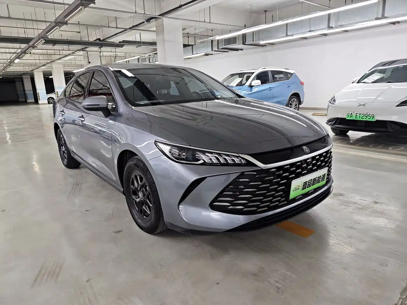 BYD Qin PLUS 2025 DM-i Smart Drive 55KM Leader фото 3