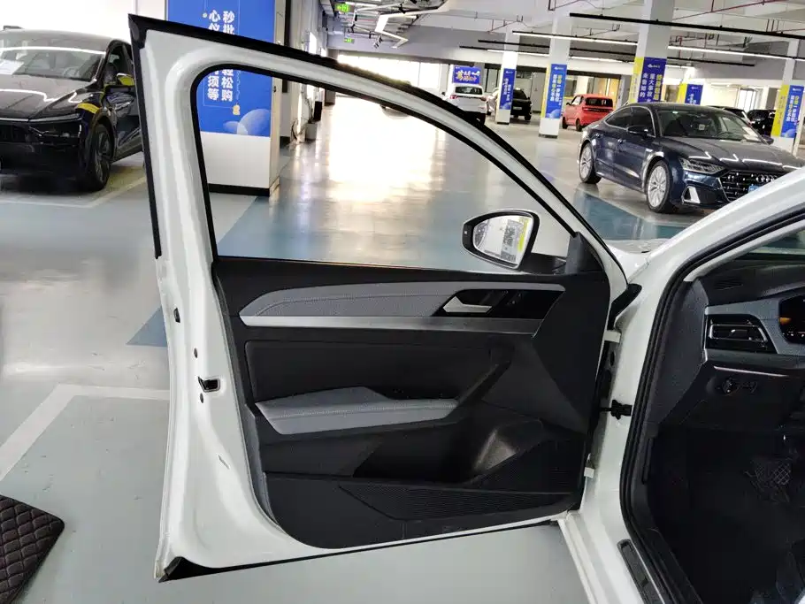 Volkswagen Lavida, миниатюра 7