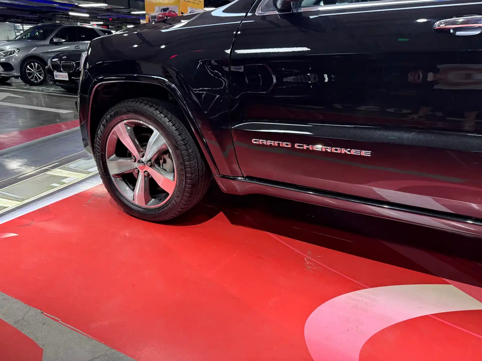 صورة 10 - Jeep Grand Cherokee (Import)
