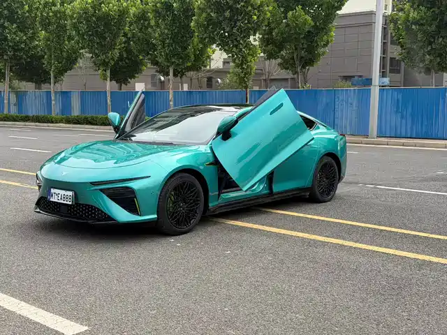 Nezha Auto Nezha S 2022 Pure Electric 650km AWD Prestige Edition