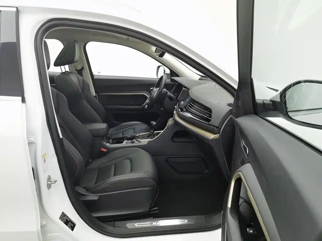 Photo 23 - Haval H6