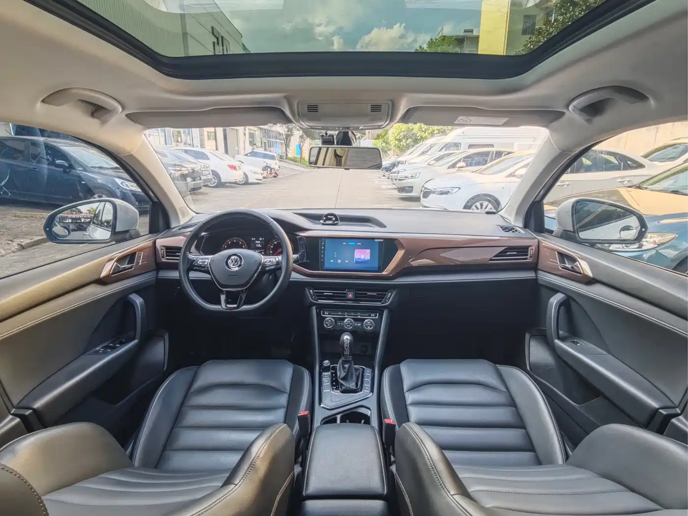 Volkswagen Tharu, миниатюра 9