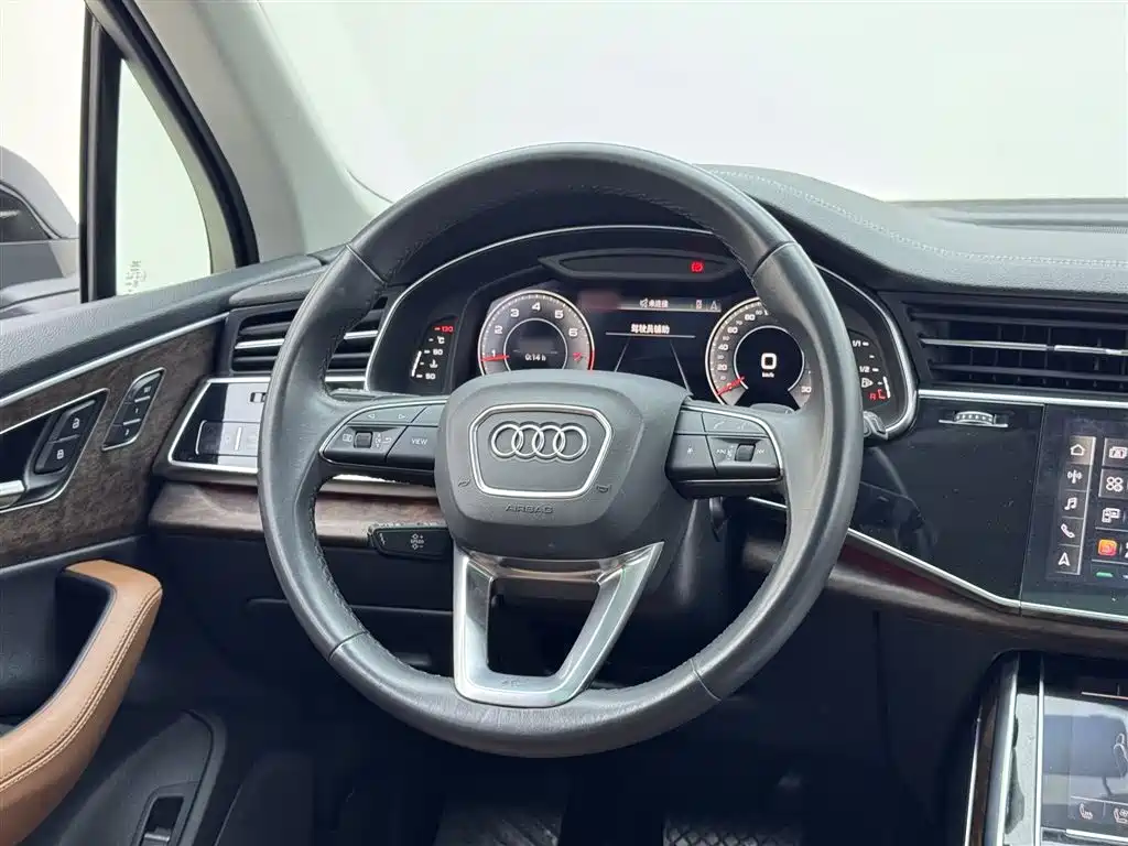 Audi Q7 2023 45 TFSI quattro S line Sport фото 21