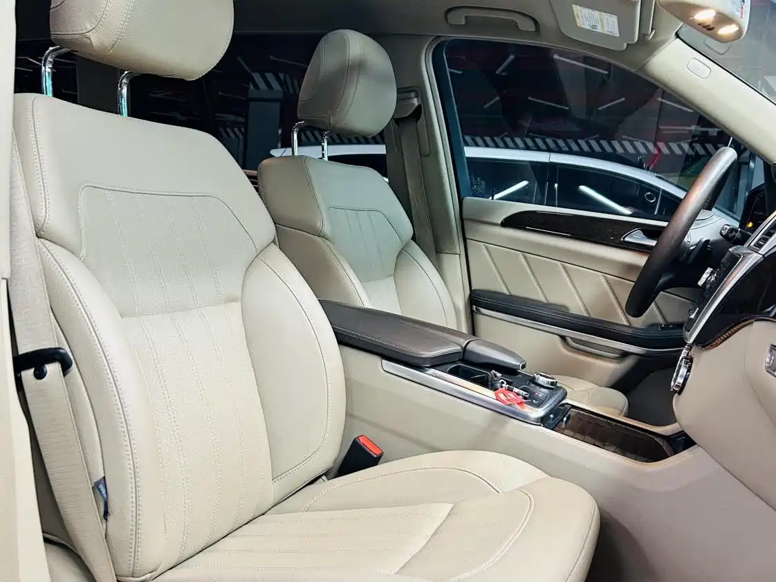Mercedes-Benz GL-Class фото 13