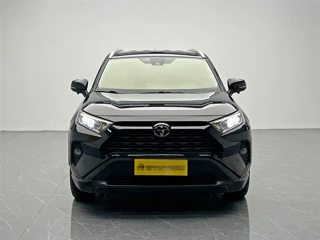 Toyota RAV4 Rongfang 2020 2.0L CVT 2WD Urban Edition фото 2