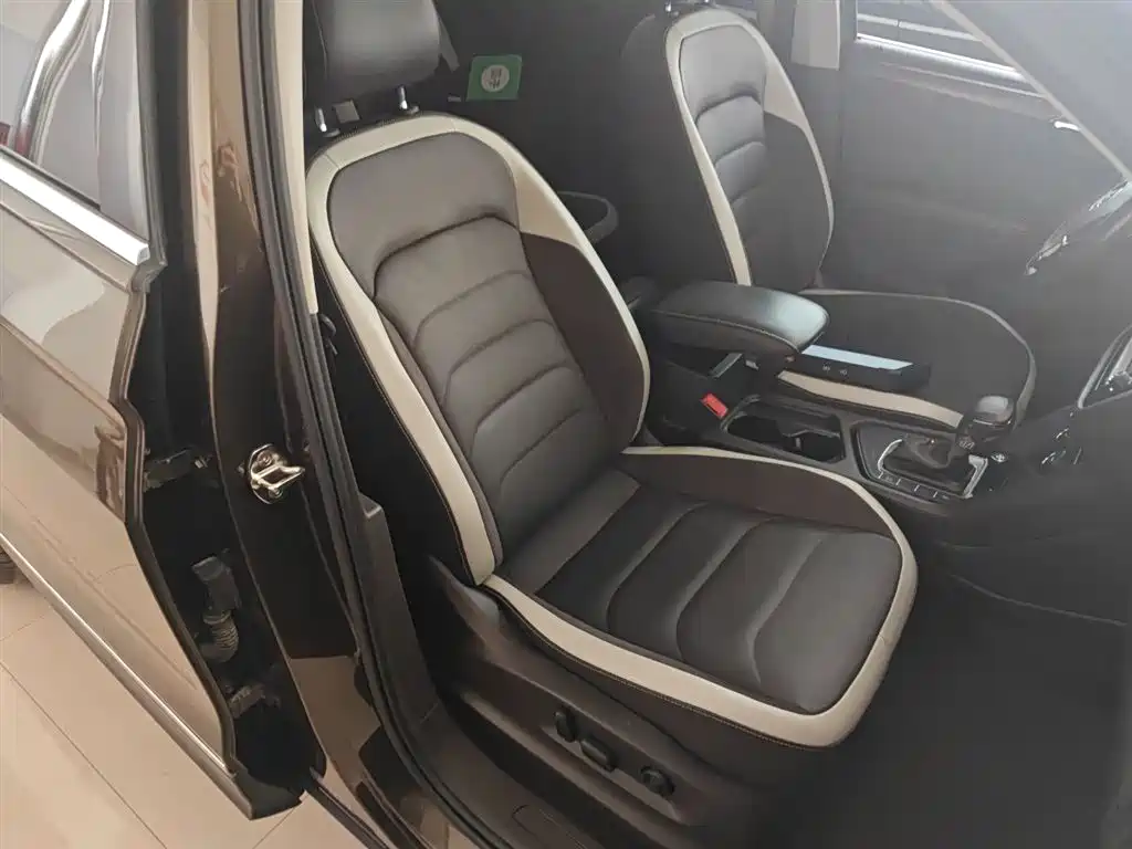Volkswagen Tiguan L 2018 330TSI Automatic 2WD Luxury Edition фото 25