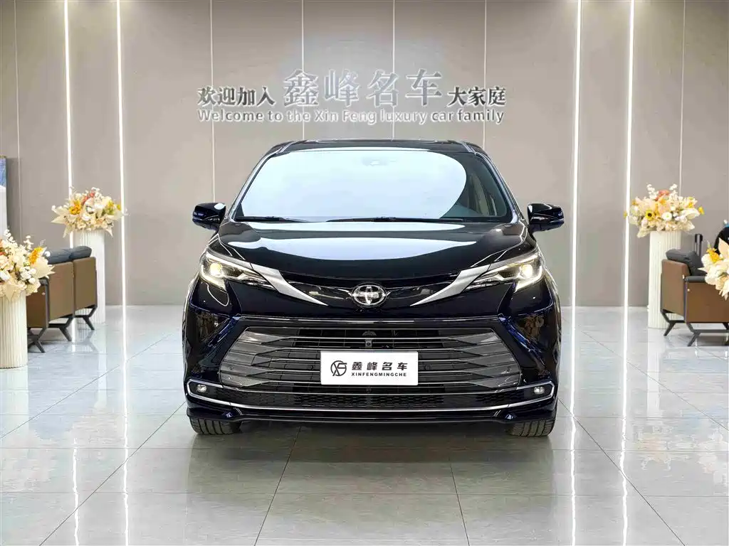 TOYOTA SIENNA