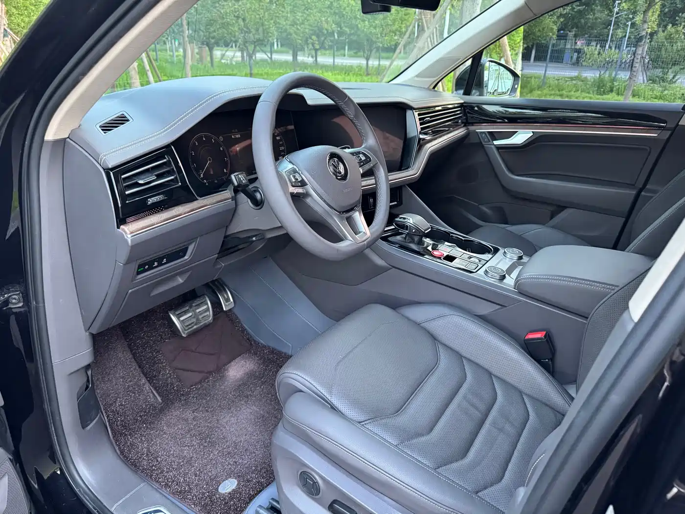 Photo 7 - Volkswagen Touareg