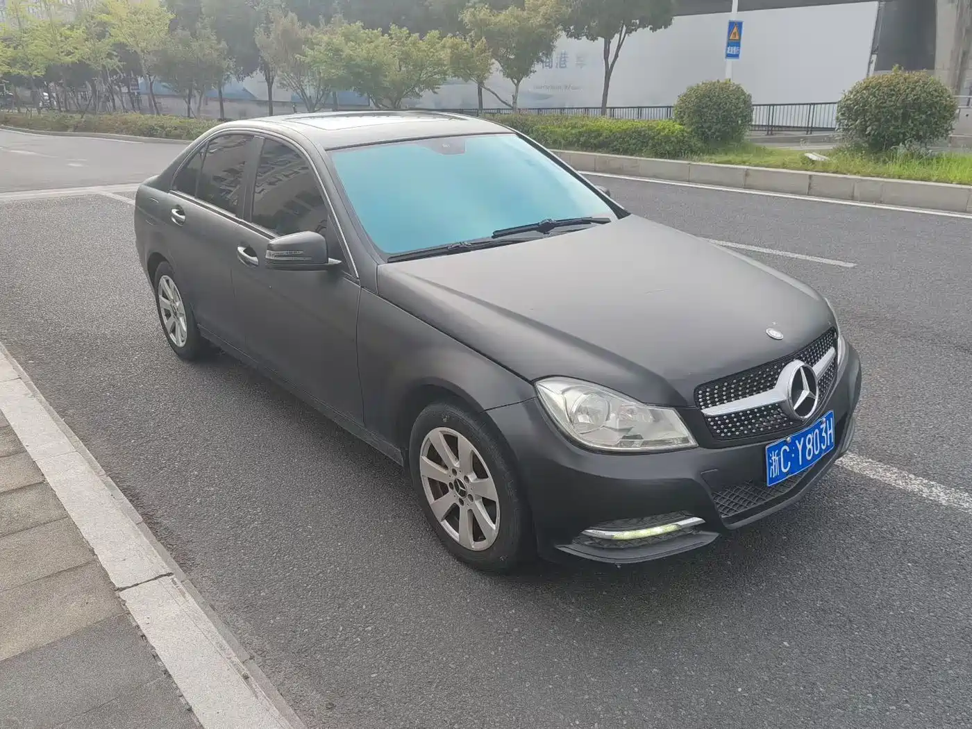 Photo 1 - Mercedes-Benz C-Class