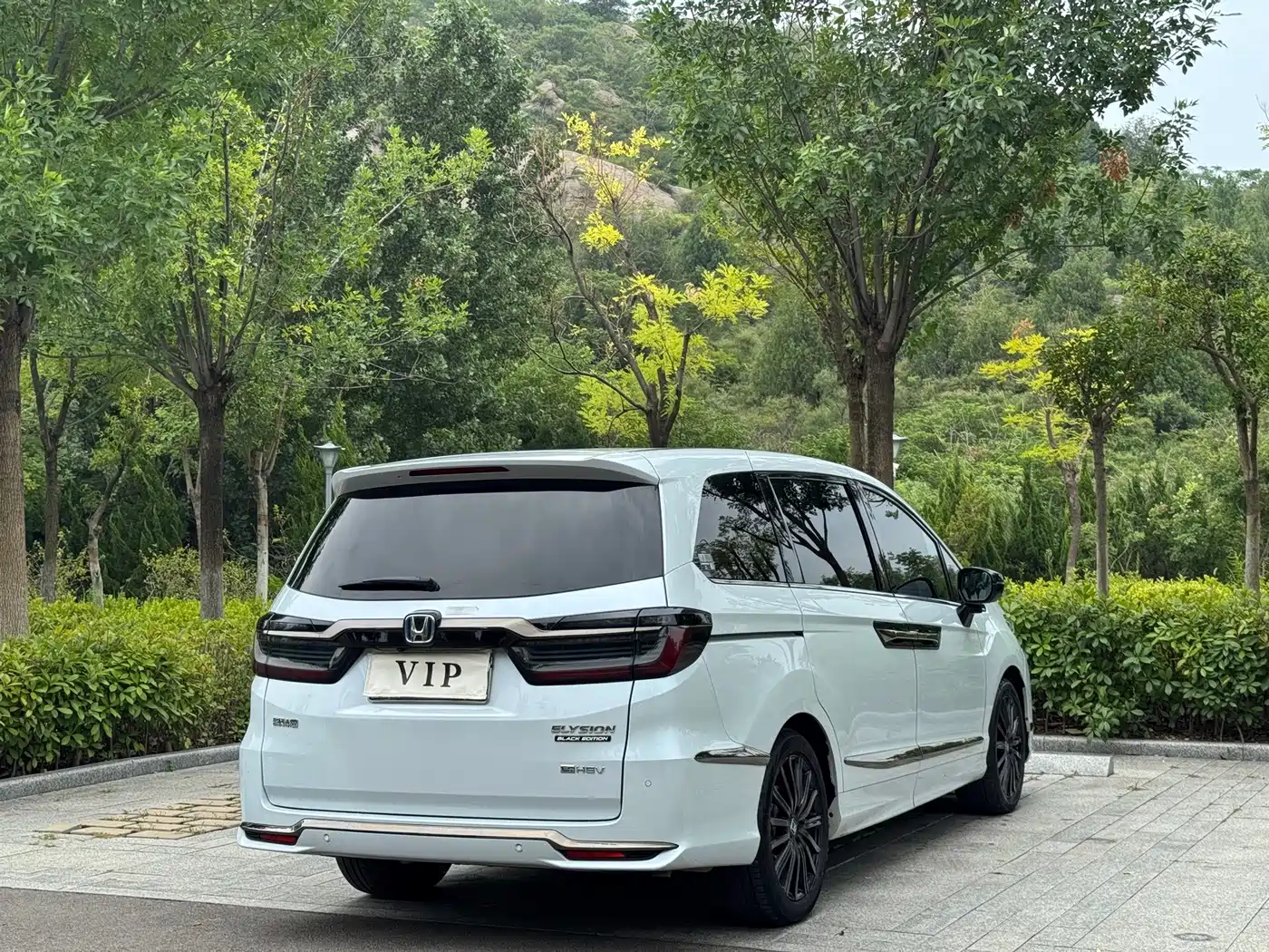Honda Elysion 2024 2024 2.0L e:HEV Luxury Edition