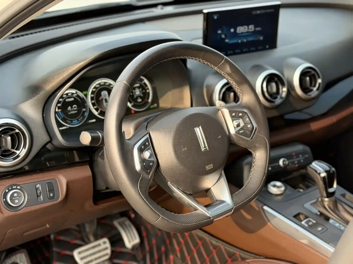 WEI PAI WEI BRAND P8