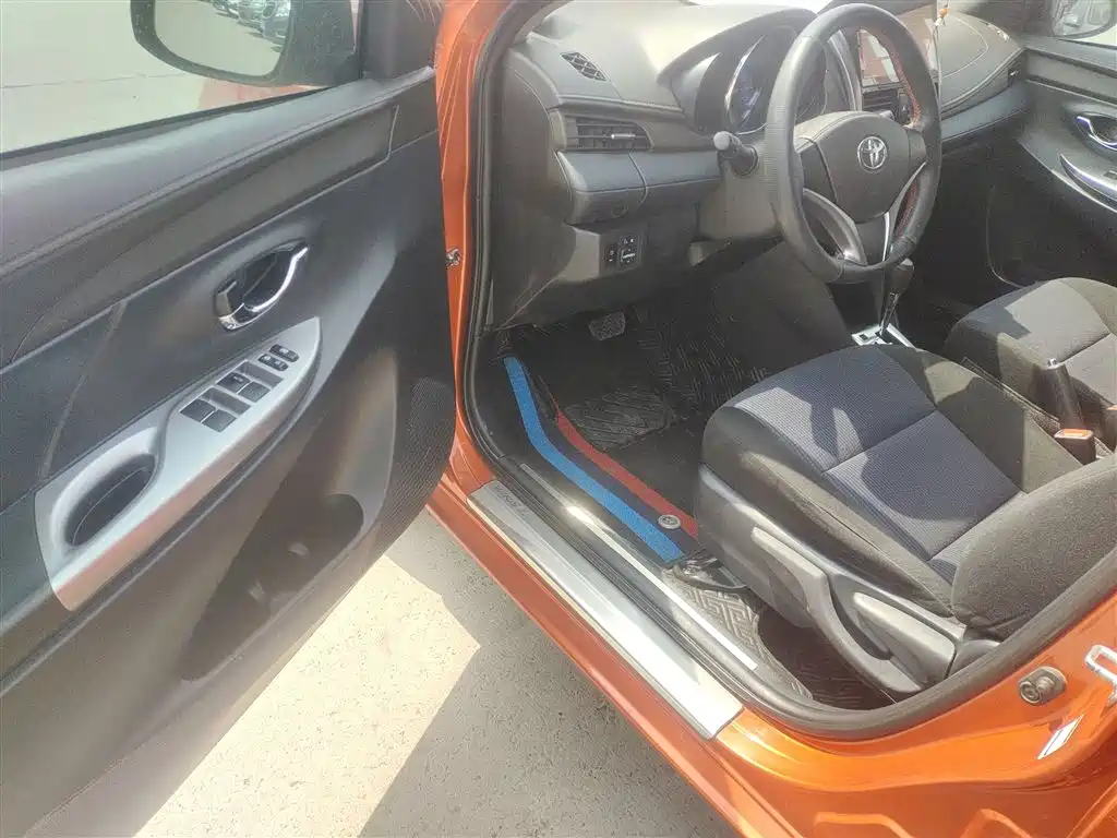 Toyota YARiS L Zhi Xuan 2015 1.5E Auto Charming Edition фото 16