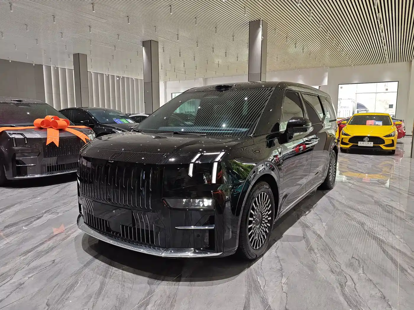 ZEEKR 009 2025 2024 6-seat Executive AWD 108kWh