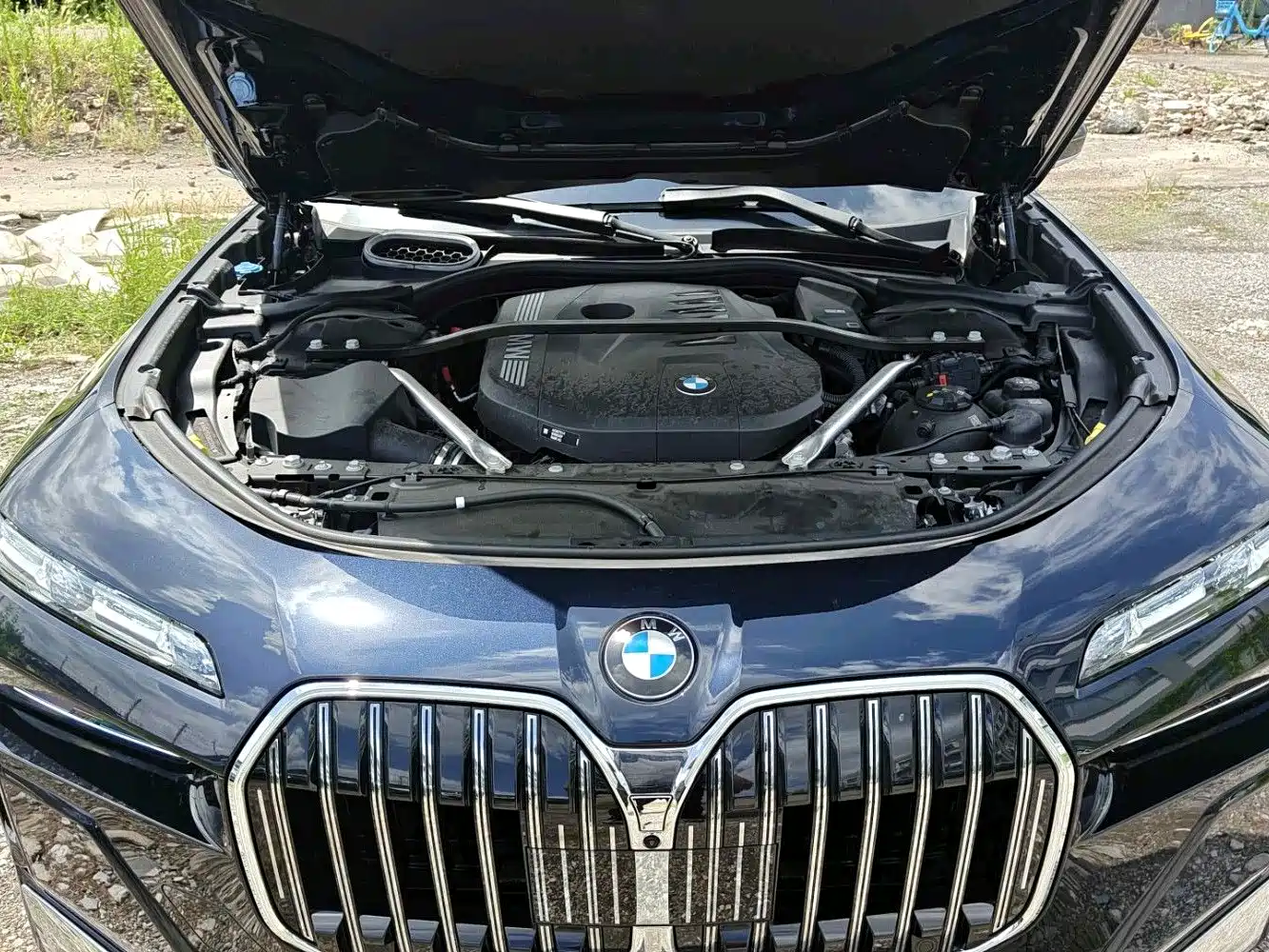 BMW 7 Series 2025 2023 Model 740Li Leading M Sport Package