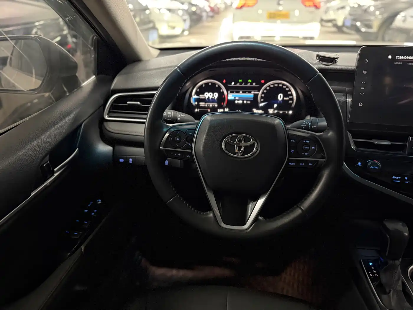 Toyota Camry 2021 2.5G Luxury Edition фото 10