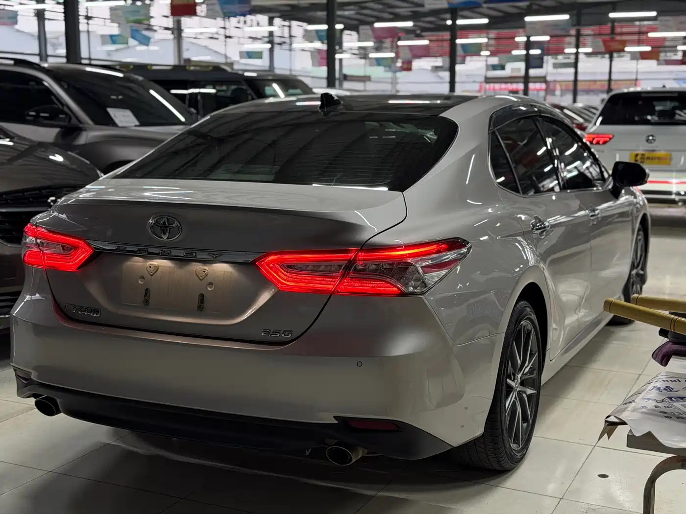 Toyota Camry 2021 2.5G Luxury Edition фото 19