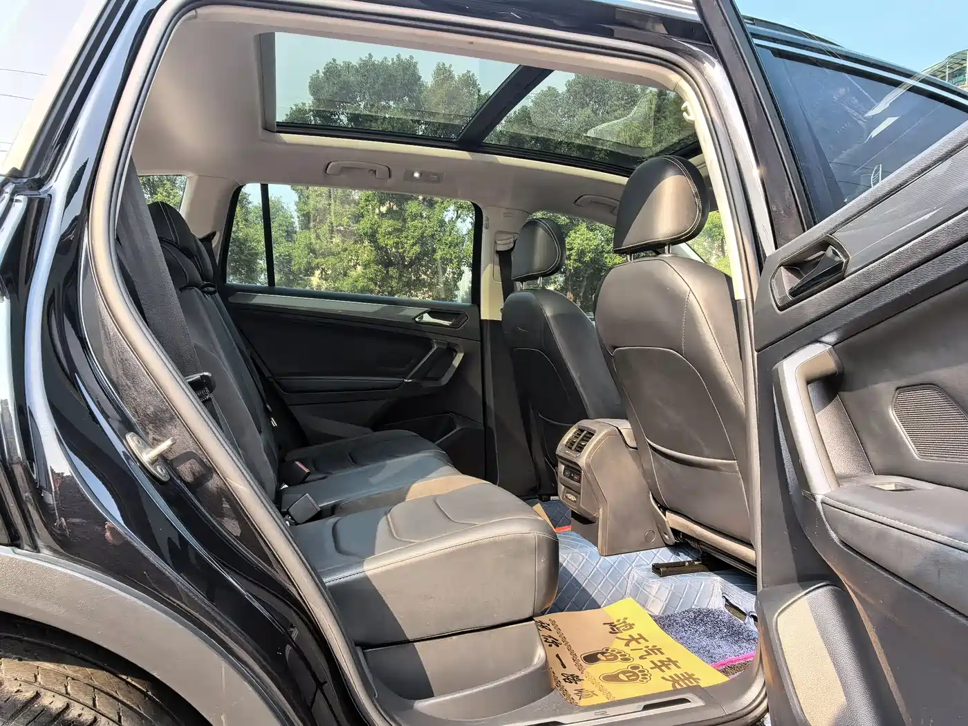 Volkswagen Tiguan L 2021 330TSI Automatic 2WD R-Line Premium фото 15