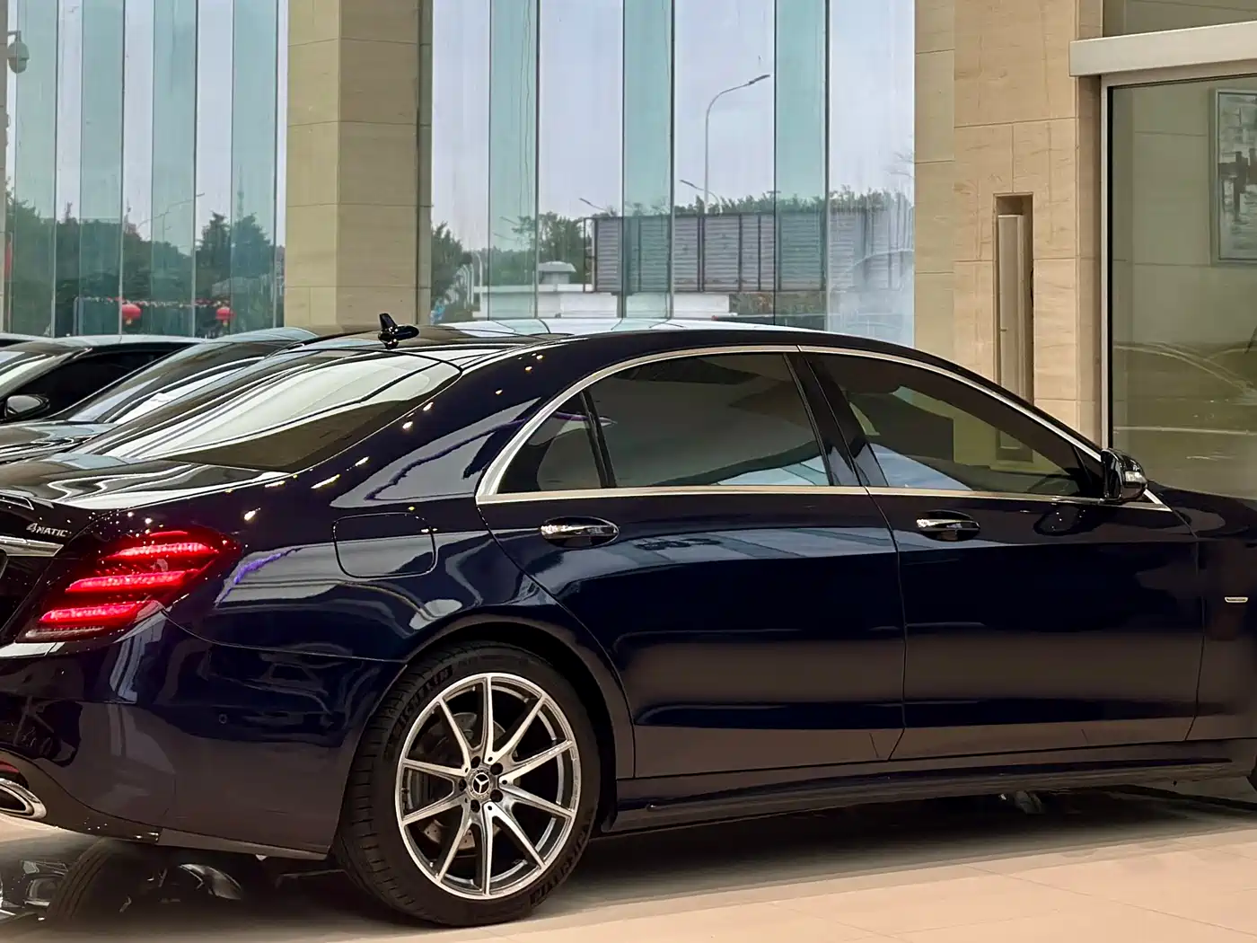 Mercedes-Benz S-Class 2020 S 450 L 4MATIC Collector's Version фото 8
