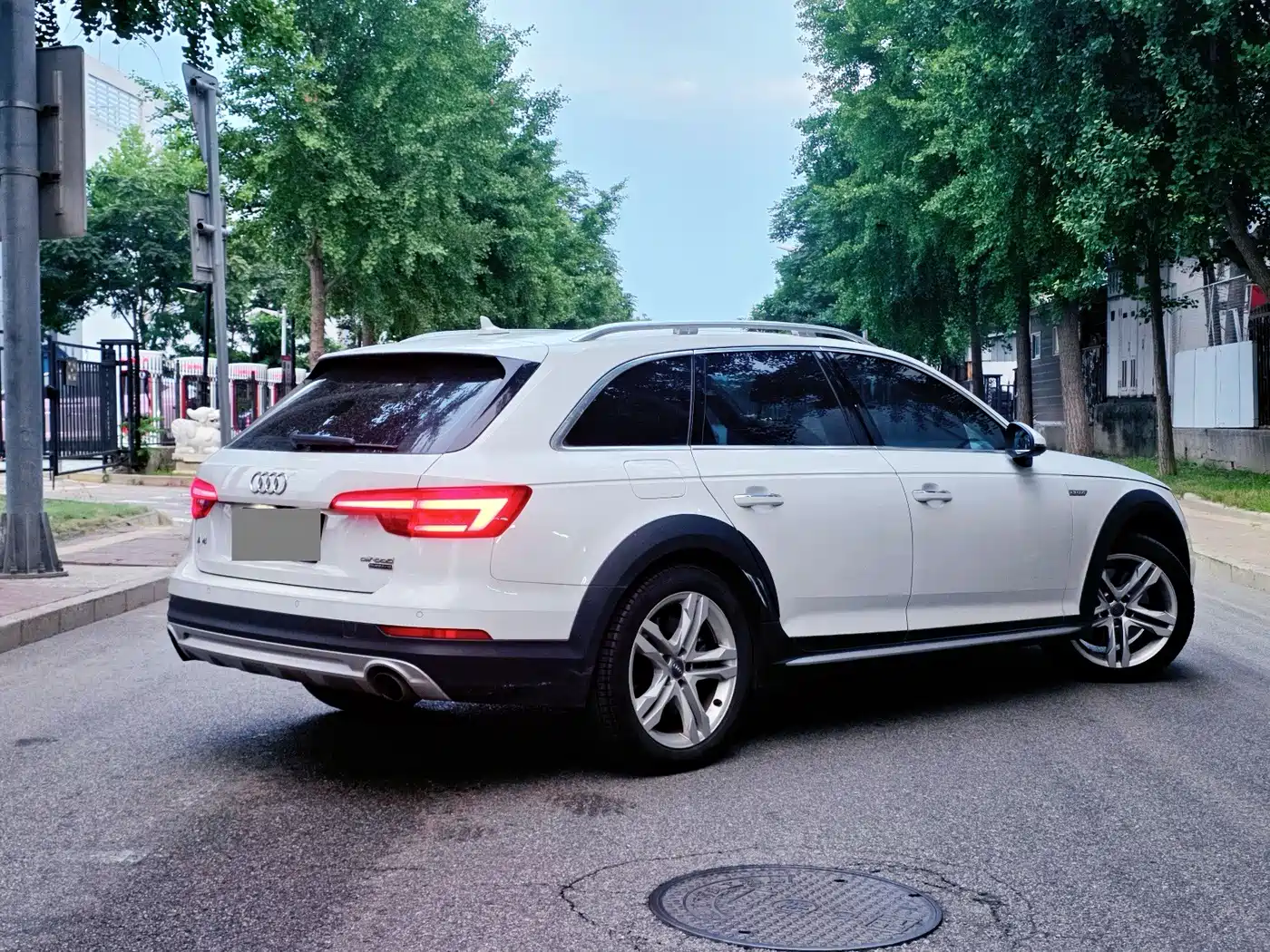 Audi A4 (Import) 2017 2017 45 TFSI allroad quattro Fashion