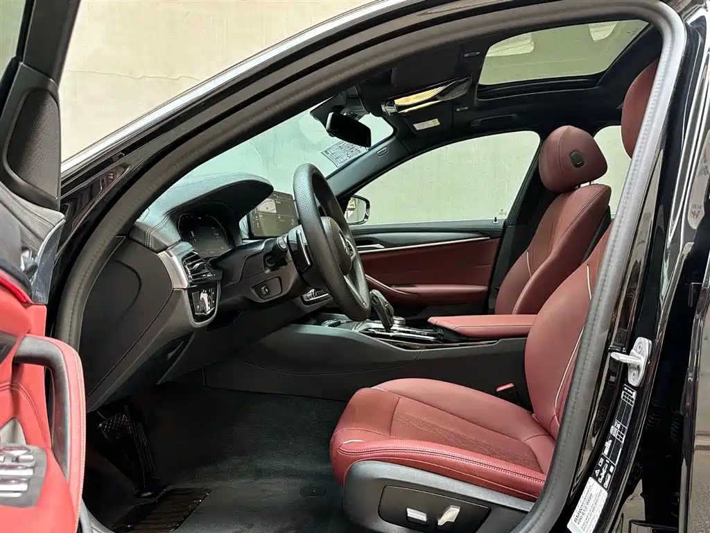 BMW 5-SERIES