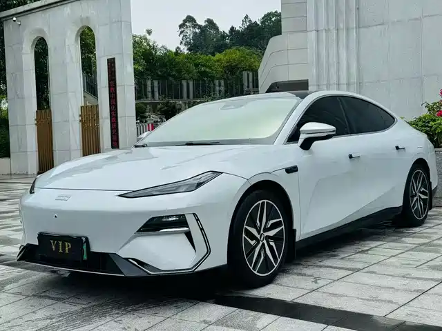 Geely Galaxy E8 2024 550km RWD MAX