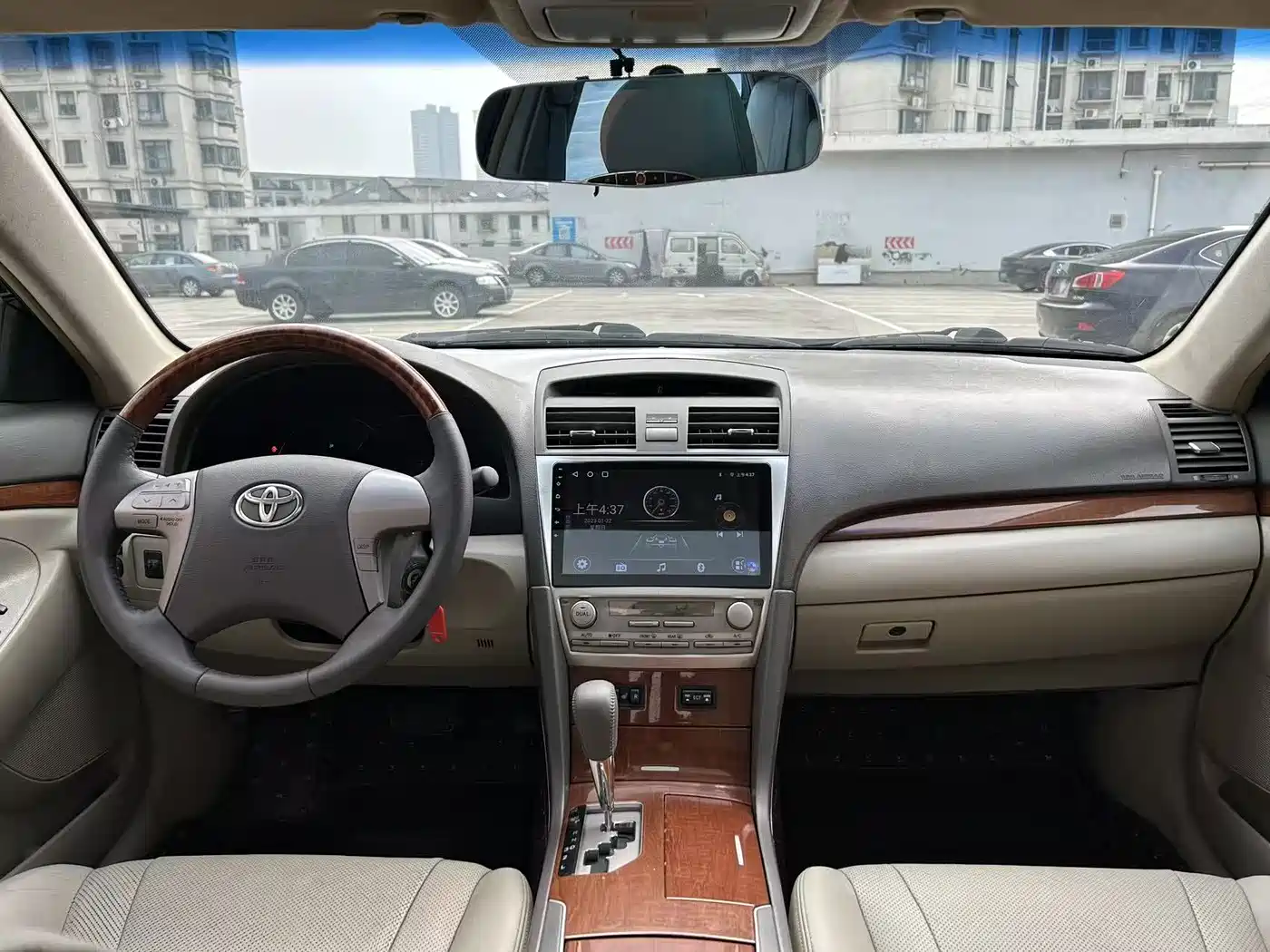Toyota Camry 2013 200G Classic Luxury Edition фото 5