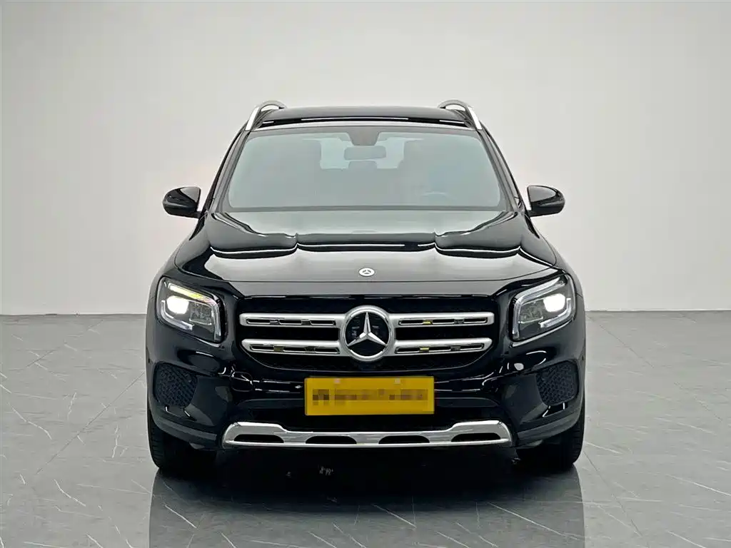 MERCEDES-BENZ GLB